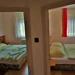 Gitta Apartman *