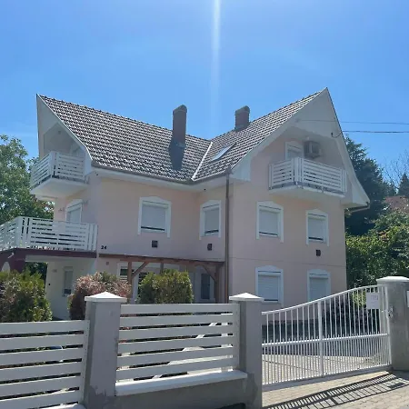 Gitta Apartmanhaz Apartment