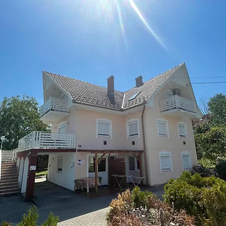 Apartmán Gitta Apartmanhaz *