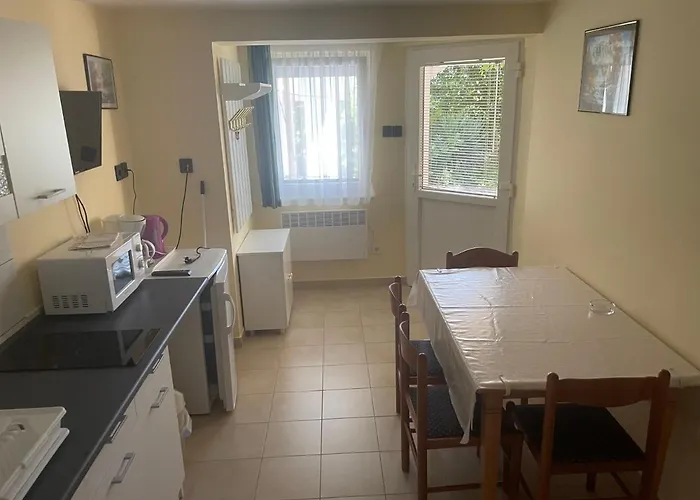 Gitta Apartmanhaz Lägenhet