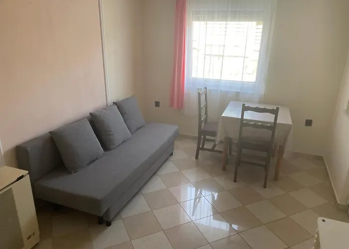 Lägenhet Gitta Apartmanhaz *