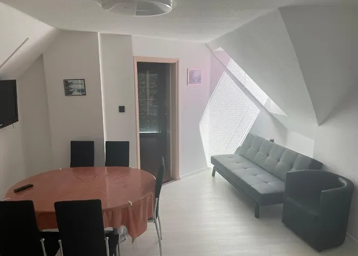 Gitta Apartmanhaz Lägenhet
