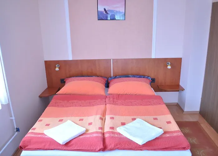 Gitta Apartmanhaz Lägenhet *