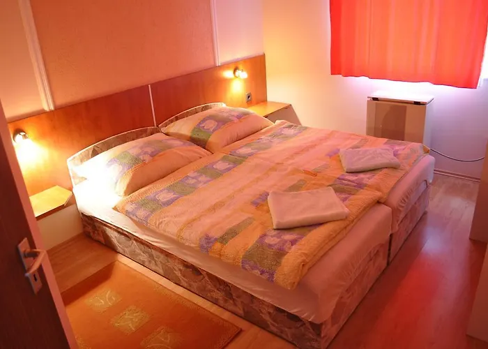 Gitta Apartmanhaz Lägenhet *