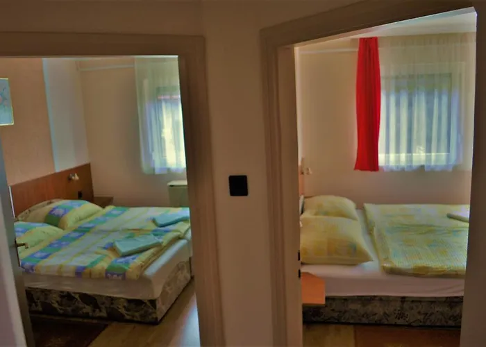 Gitta Apartmanhaz Lägenhet *