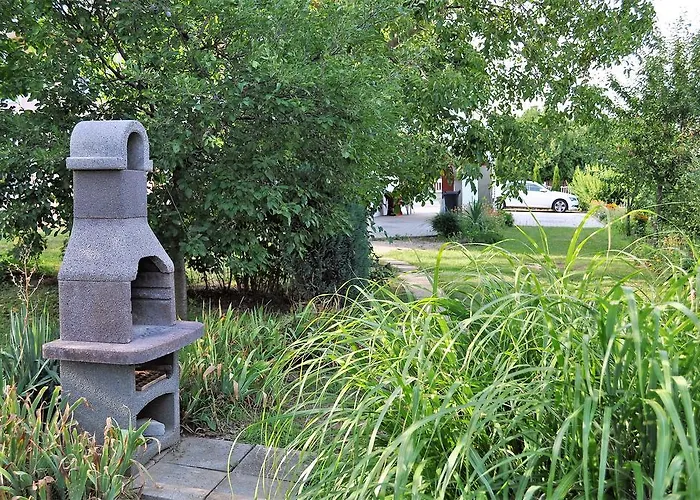 Lägenhet Gitta Apartmanhaz *